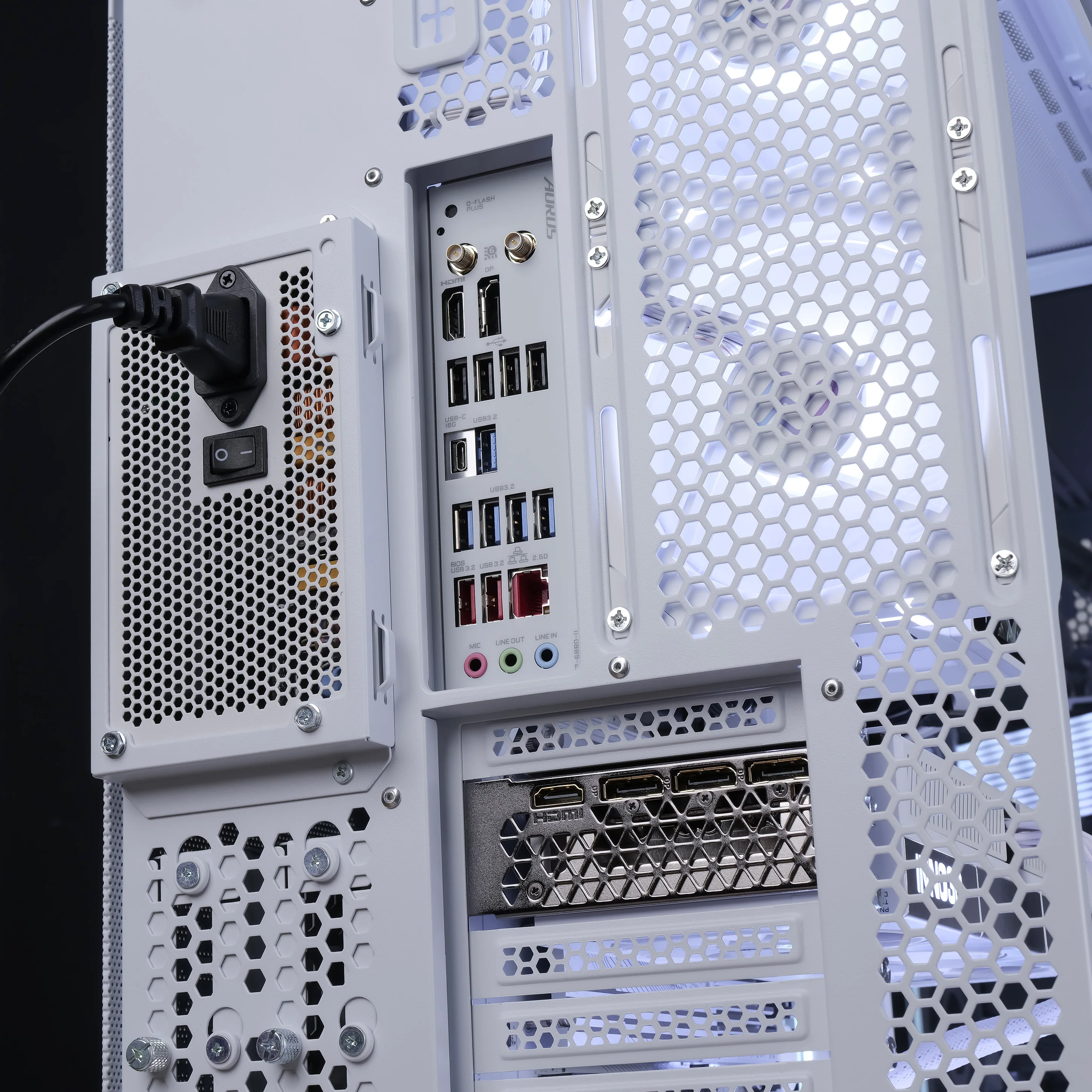 FENRIR LVL 11 PRO: RYZEN 7 7800X3D | RTX 5080 - Image 4