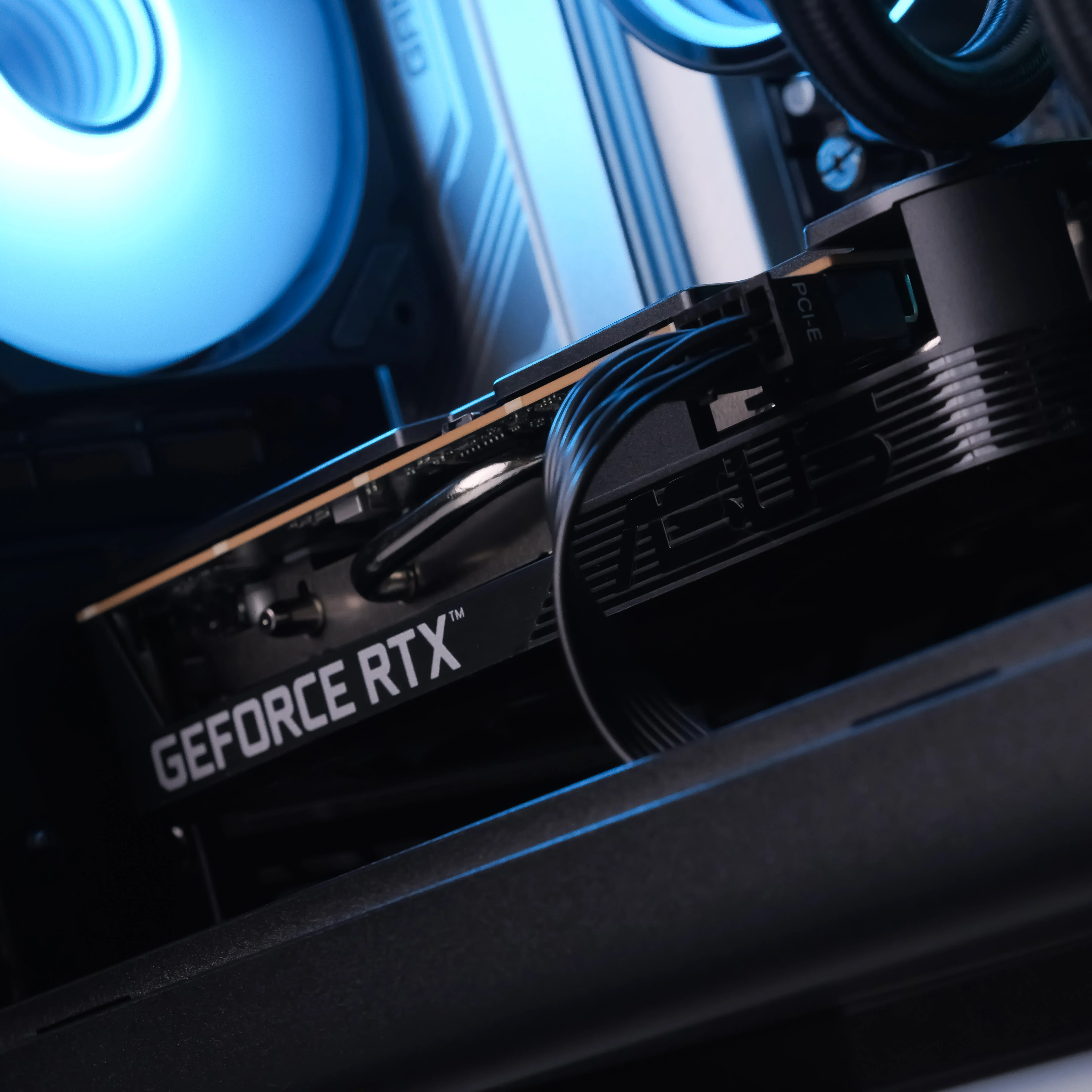 STRATCORE: RYZEN 7 8700F | RTX 5050 - Image 3